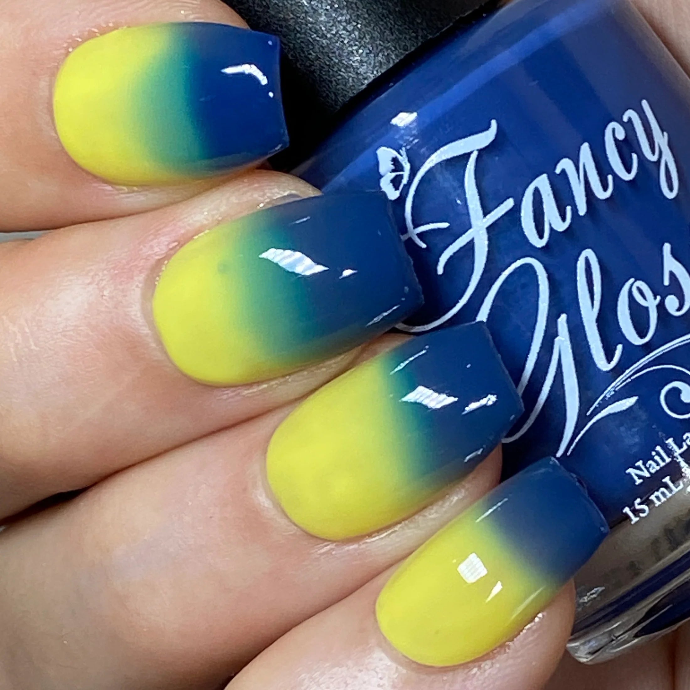 Nail art decoration mist-Blue Macaw