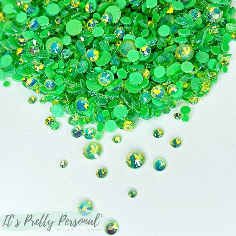 Nail rhinestone tend hacks-Mix #44- "Green Frosted Opal"- Glass Rhinestones (~2880 stones per bag! SS3-SS20 mix)