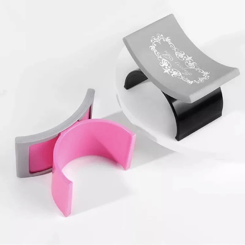 nail polish garden path-1PCS Armrest U Shape